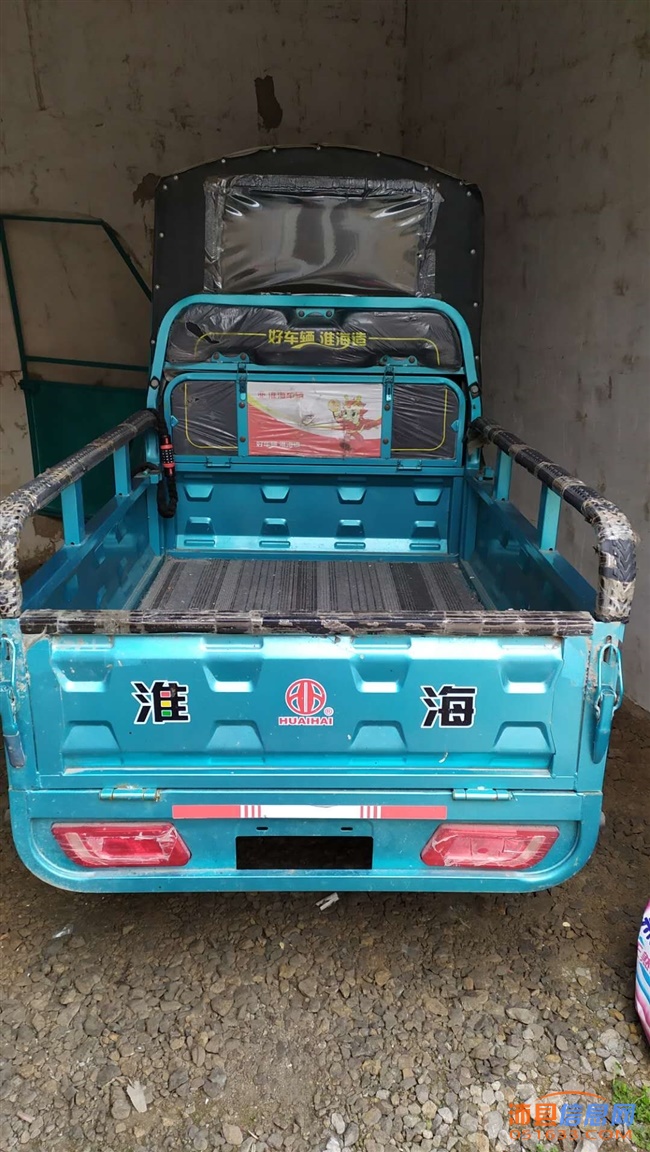 电动三轮车、弯梁摩托车