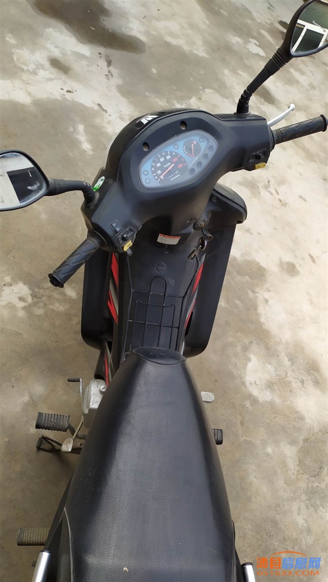 电动三轮车、弯梁摩托车